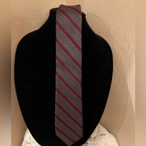 Calibrate Men's Neck Tie 100% Silk Made in USA